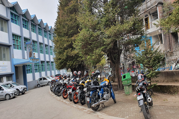 https://cache.careers360.mobi/media/colleges/social-media/media-gallery/14464/2021/3/24/Parking Area of St Josephs College Darjeeling_Others.png